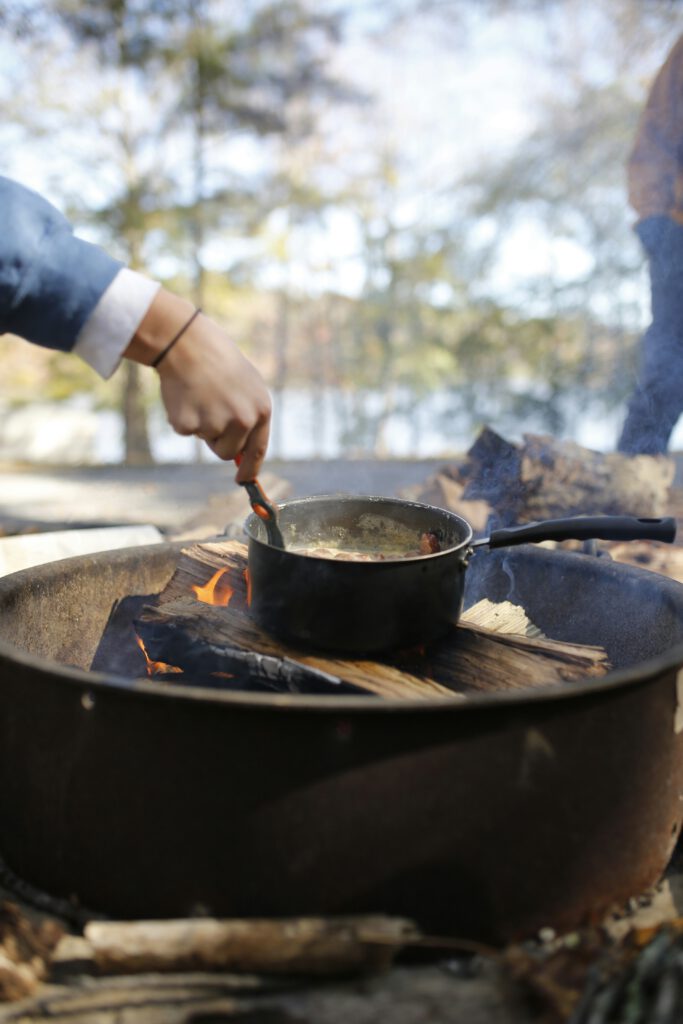 Am Feuer kochen Am Feuer kochen